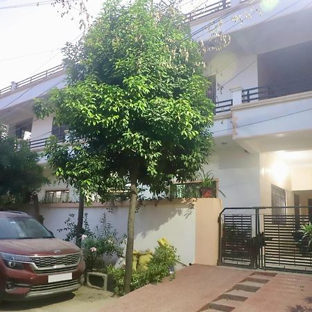 Budget-Friendly Udaipur Stay Exterior photo