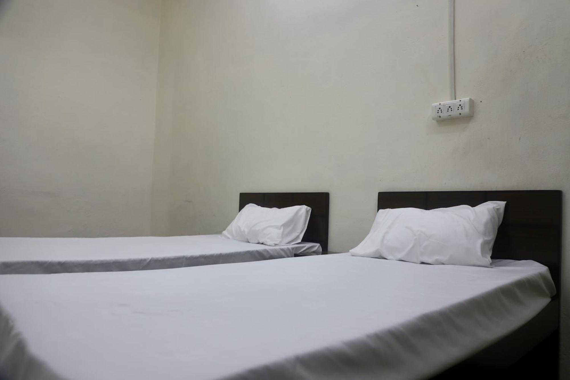 Budget-Friendly Udaipur Stay Exterior photo