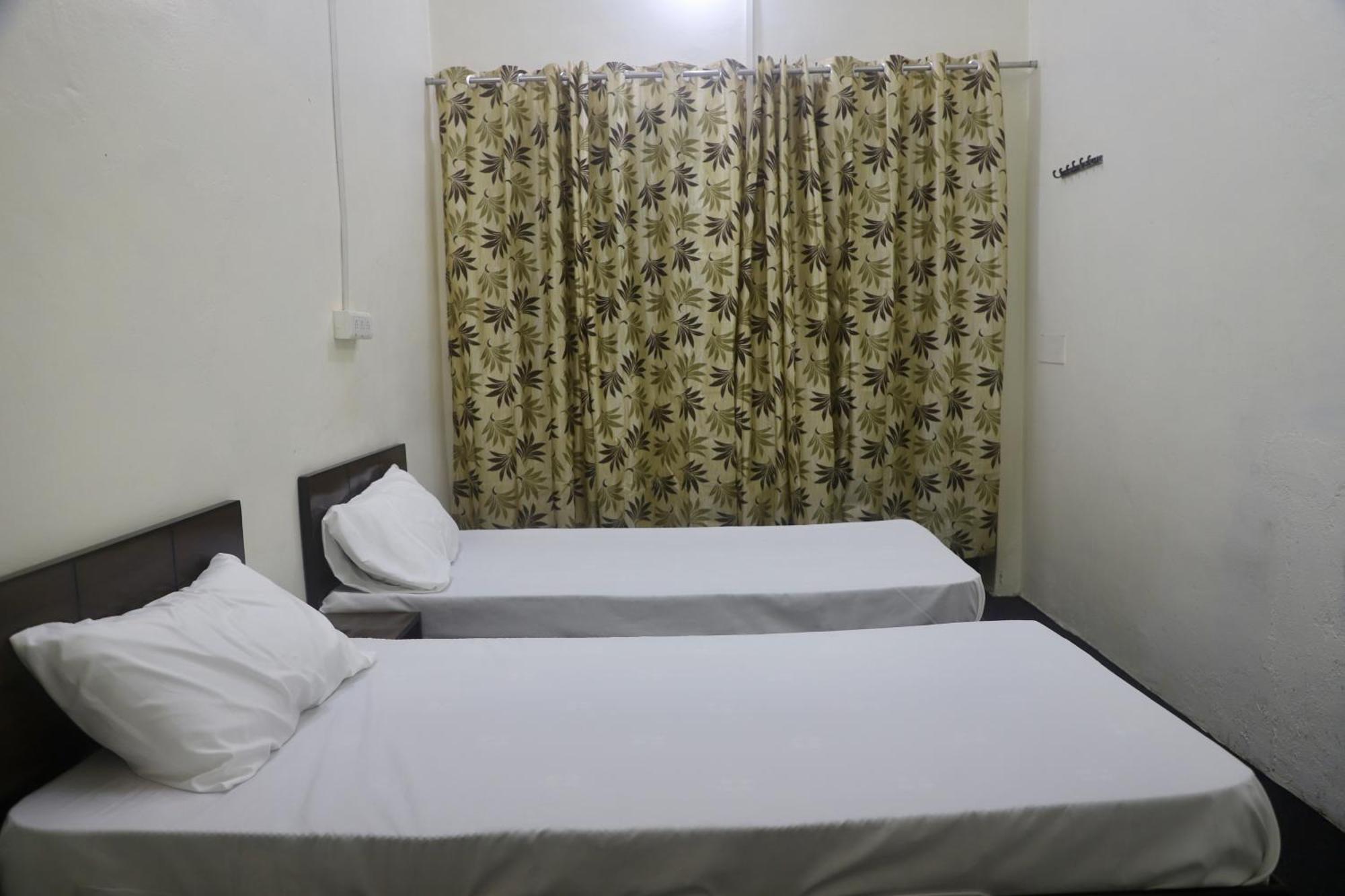 Budget-Friendly Udaipur Stay Exterior photo